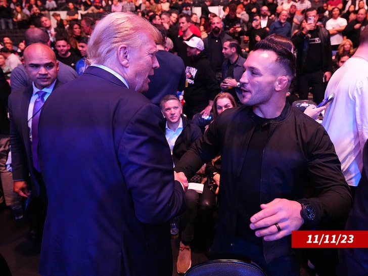 7276138f9734459d8834ae7f392ef74a_md donald trump Michael Chandler