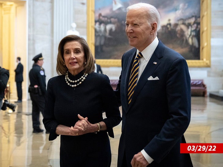 73e0443ad1304a9c9e837232e234150b_md joe biden and nancy pelos