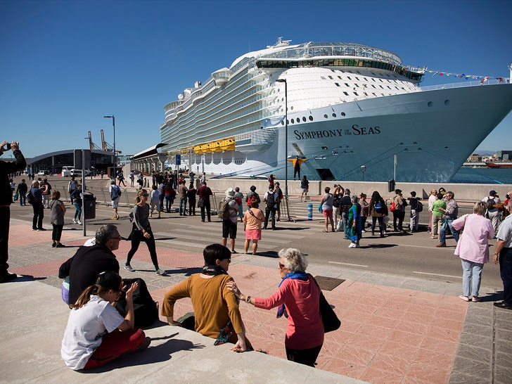 symphony of seas ship getty 1