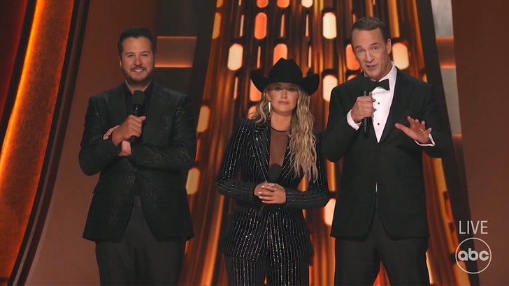 7c087f258b314b509b668b9a8bdeee2a_md 112124_peyton_manning_kal