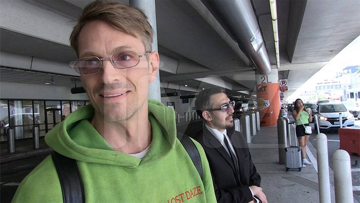 071924-joel-kinnaman-kal