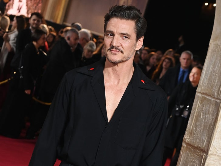 7f6ed62a85204bf788193a314cb346b3_md 1113-gladiator-2-premiere-london-photos-primary-3