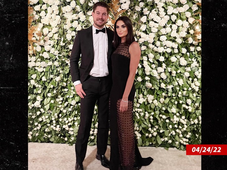 81e8bce3e08b4cad808141dd5b865eb7_md craig conover and paige desorbo