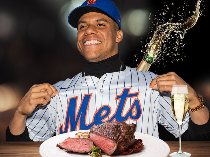 8395e738b338456c84e38984149ca58a_md juan soto celebrated his Mets signing steak
