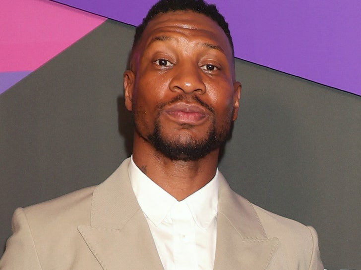 85930fc4baaa40ccb00e288b2dda173d_md jonathan majors main