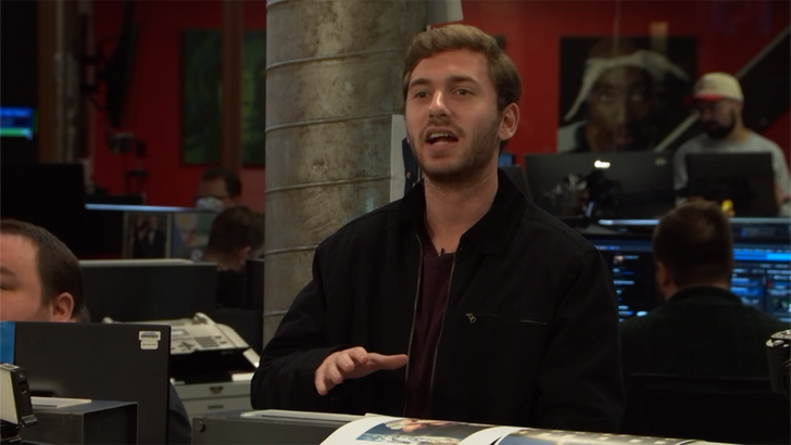 862a8e160c71418897f52a87a9f9a805_md home alone