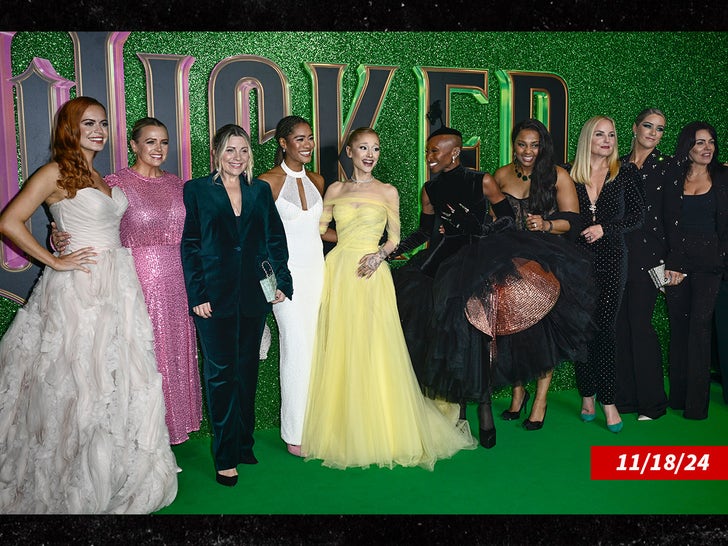 89a96ede9fb249b49ebaf5dba59f4e35_md-1 wicked cast