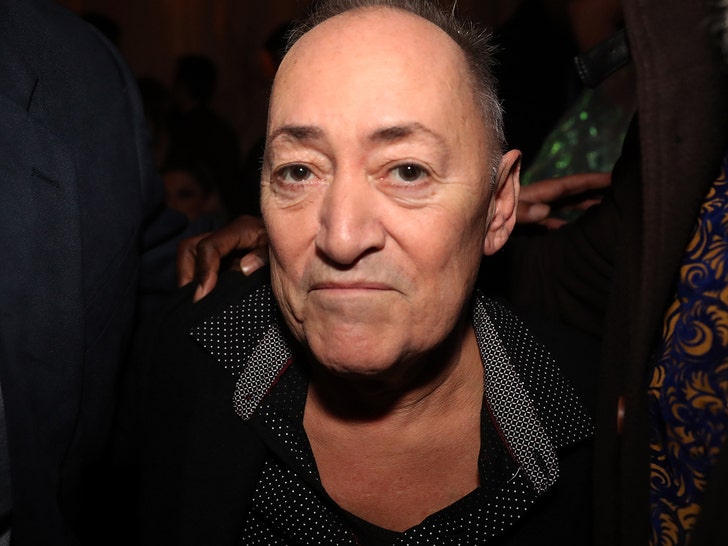 8a5f98de68e142b19f5e36ae257c01c6_md Ángel Salazar