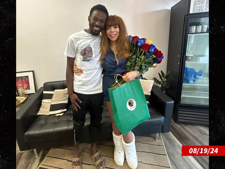 8a7ee228630848d8aa93d0082a845c14_md Wendy Williams twitter 2