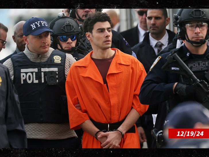 8ac8efcf6ce844e6ab9509c61215ae12_md luigi mangione heliport