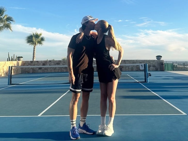 8cb210d92c414d80a731d258637aede9_md 0107-patrick-schwarzenegger-abby-champion-cabo-couples-vacay-sub1_720