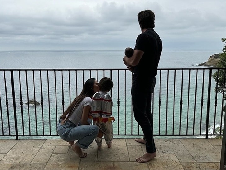 8ccb28064b8d4b0bad8a4c7ceefe07be_md olivia munn and john mulaney new baby