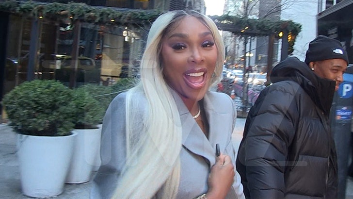 8defdf17dd02426f8119298f5c57e9d1_md 010925_sierra_glamshop_kal