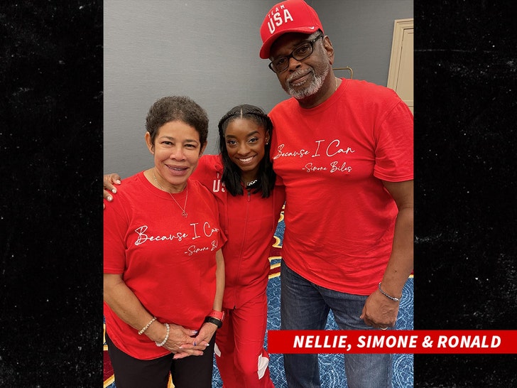 8e59054baafc49d58d350447e44df701_md simone biles and grandparents insta