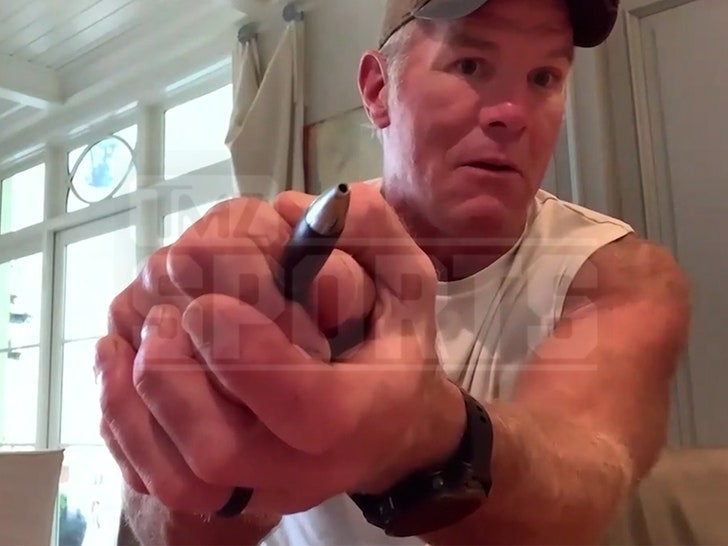 909cf02a0a744ba6b8f7df447a136795_md 092424-brett-favre-intv-primary-2