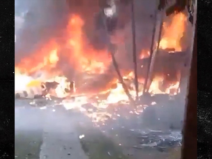 94bc7a1065a24975991a0a2cb3440ab4_md 080924-plane-crash-brazil-fire