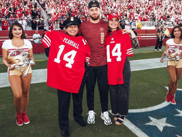 94e124eb280f4b1290c0f81054dc2108_md Ricky Pearsall Reunites With People Who Saved Him After Shooting