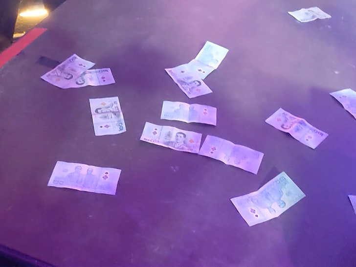 95dddd63eb9c40f4822174902f3a2adf_md 112524_wiz_khalifa_performing-sg4