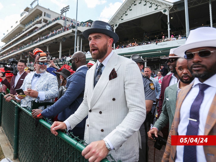 9629d39e534f47e48c06ae30d7cbface_md travis kelce kentucky derby