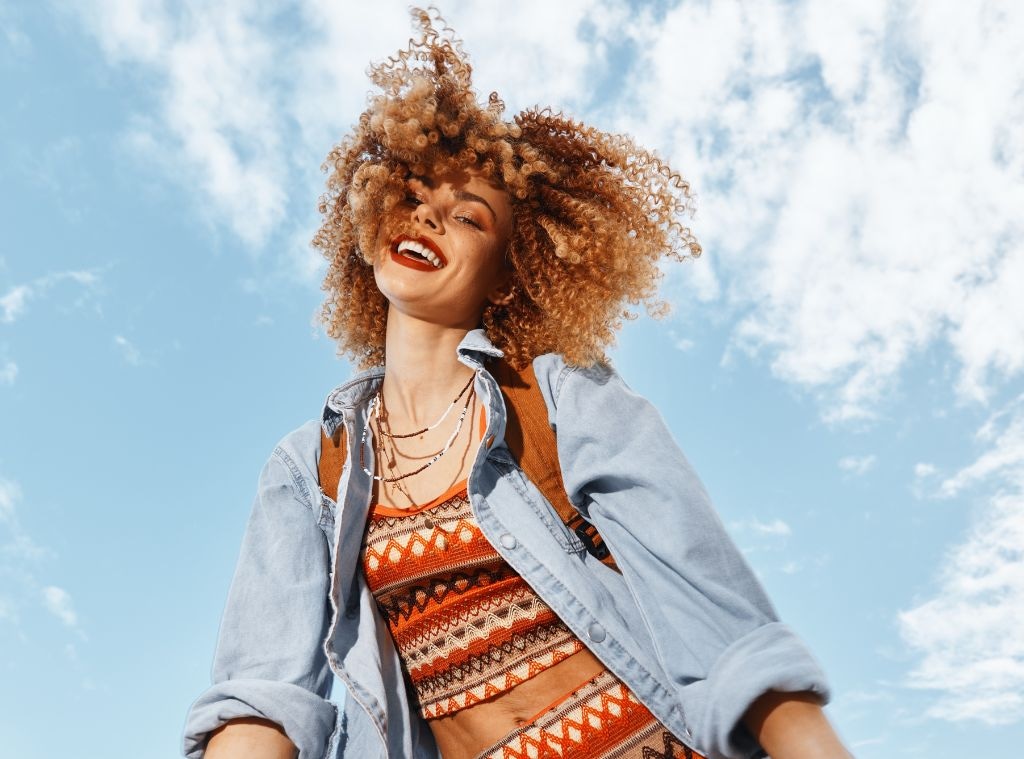 96628c1d-8511-4b2a-bd07-f449469d8122_1743301599 shop_amazon big spring sale_curly hair deals_hero.jpg