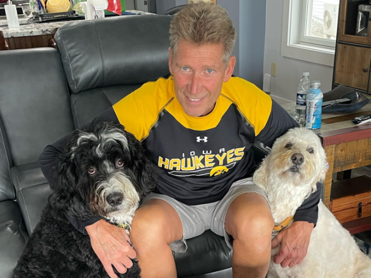 9748acc11e5045ec9cac75ffd05e3aef_md Gerry Turner Social Shots Photos 3