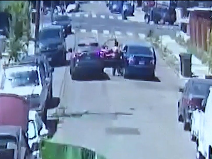 081924-oakland-mother-primary-3