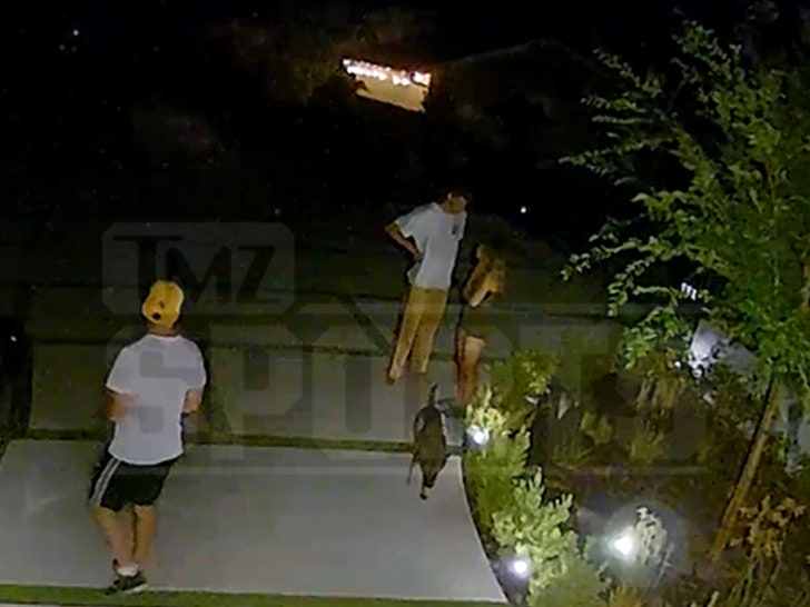 9be28038ff0a483d9585c1ae707254eb_md 110124-jaxson-hayes-outside-v1