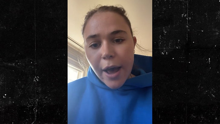 9f4249a0b0a44216b8103acbe1e99849_md 110824_hope_walz_kal