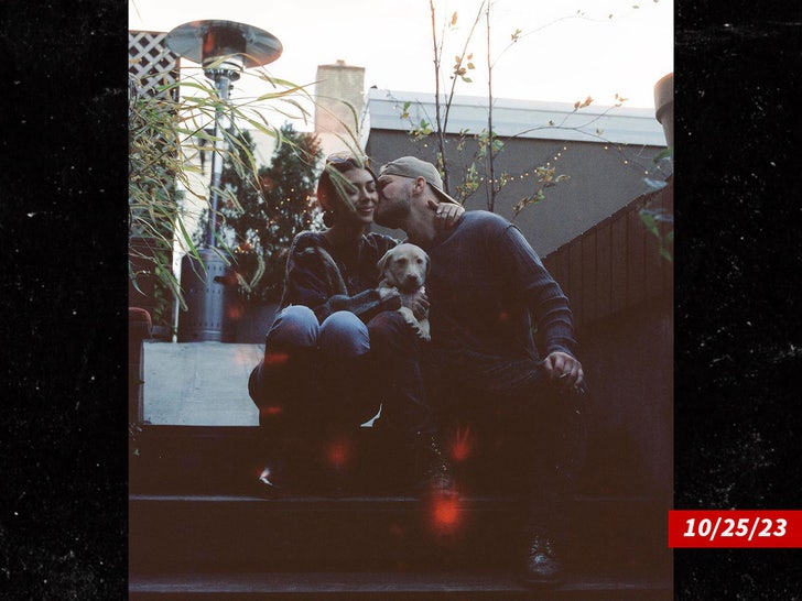 9fd0e88644cd4c82aee18417e99d621d_md brianna lapaglia instagram