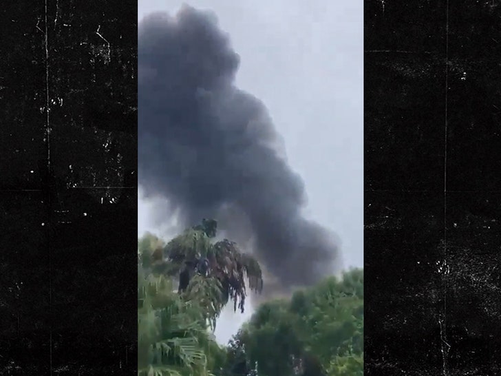 a09560ec238246c8afdb23f214a3bd91_md 080924-plane-crash-brazil-smoke-v1