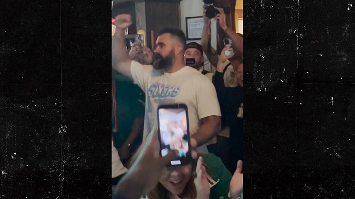 111124-jason-kelce-kal