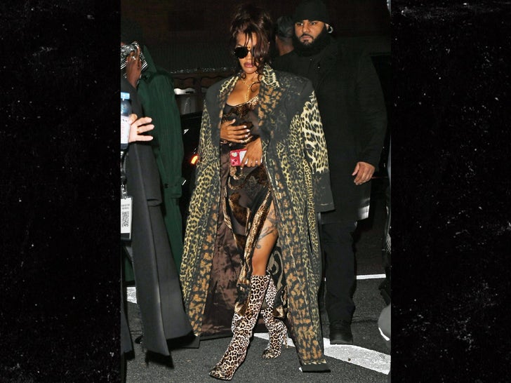 1015-victorias-secret-fashion-show-after-party-photos-primary-2