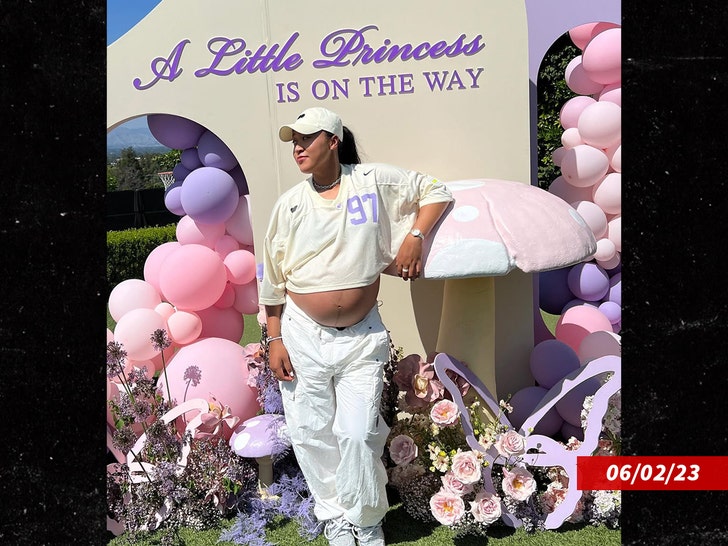 b28c79c7b8c940e5a77dd222c110a434_md naomi osaka pregnant