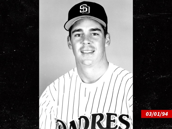 b56bc419f2b54b69917dc7d52f4663bc_md billy bean playing