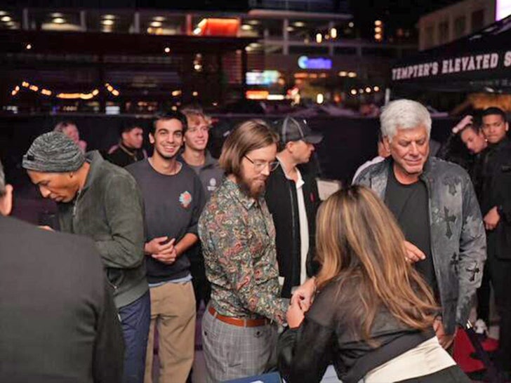 b573bec4b7964610a4c1d86ac61c995b_md tyson v paul after party