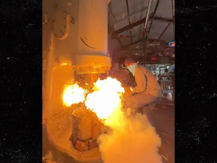 b63076ad7d544331b6c2fc60a3b9c77a_md Jesse James Firearm Unlimited