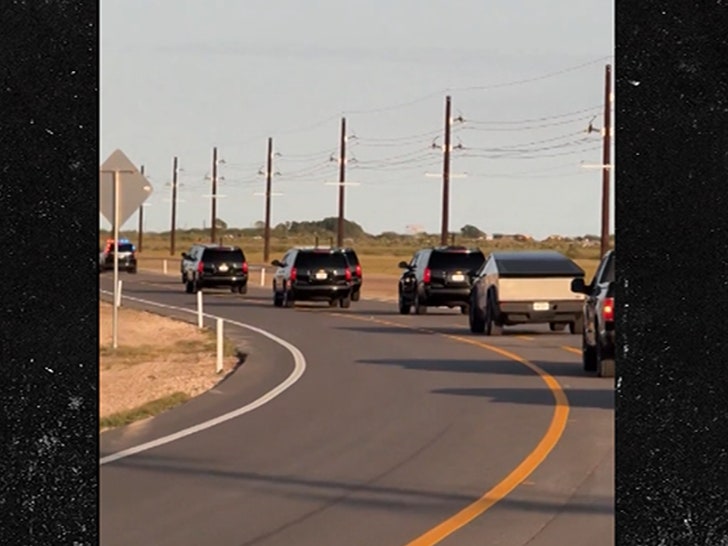 b7a4e8b78f824c29800aa2c56973c252_md 112024_cybertruck_motorcade-sg1