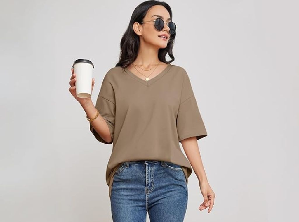 b90430b3-383a-4dc7-8f0c-2f8fe1d16440_1743441777 shop_oversized t-shirts_amazon big spring sale_hero.jpg