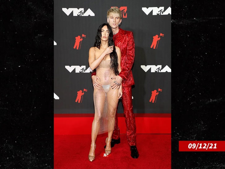 b9cae207597d48118fe6112ed808d9f2_md megan fox mgk