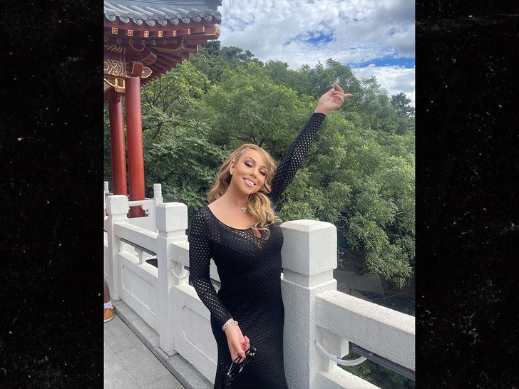 ba98f4d085a04845af4cfb5f03a5fc00_md 091424 mariah carey great wall of china 2 insta