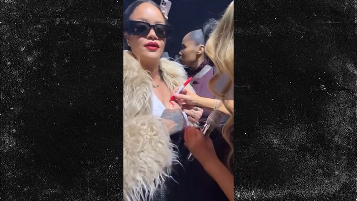 bb761452f5a94dc4bb419b709e3a6590_md 121824_rihanna-kal