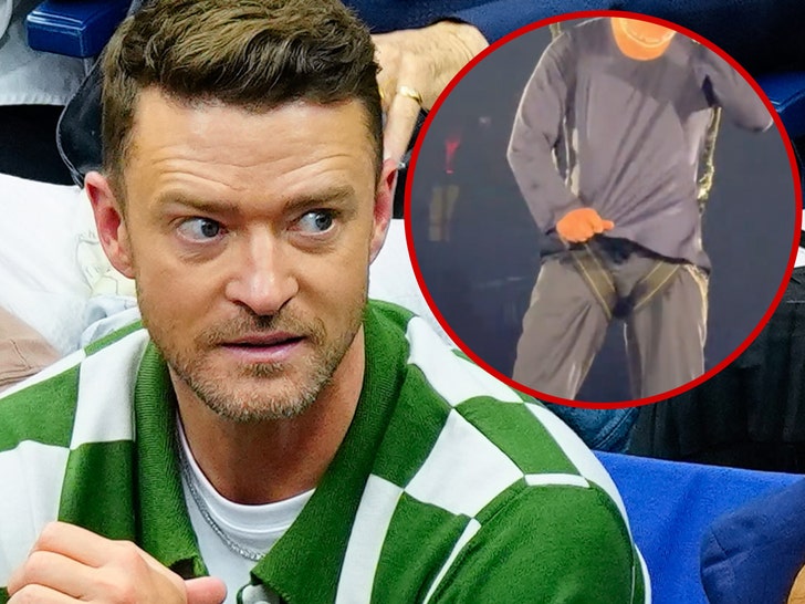 bcfaaccd7caa4ec781290ba1073286d2_md justin timberlake wardrobe malfunction getty comments