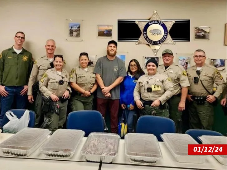 bf8856aa19094048b87cfdc9b1d92e3d_md cooper kupp sheriff's free