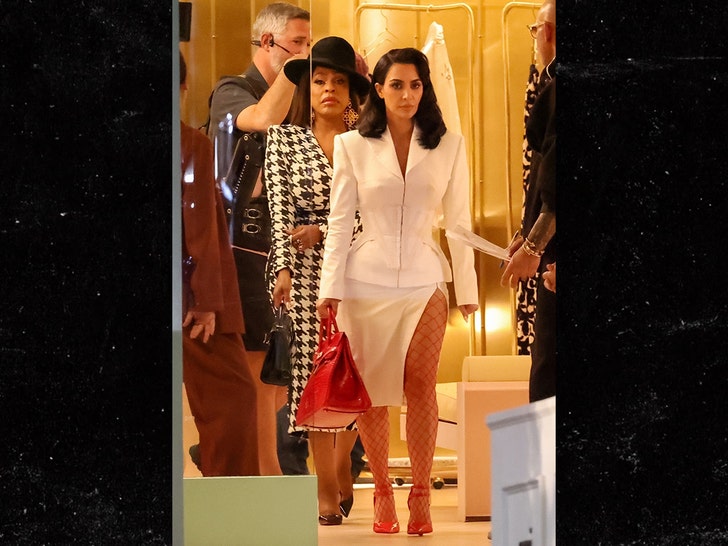 bfad865ed2484cb2b1a0a25ebffb25ea_md Kim Kardashian On Set of TV Series