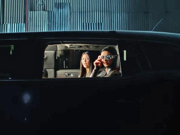 bfde52978a6d47abac8831703000c5fb_md kourtney kardashian music video 1