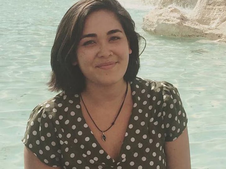 c1d618ca02ba41729cbf81a107dd04f1_md Hannah Kobayashi