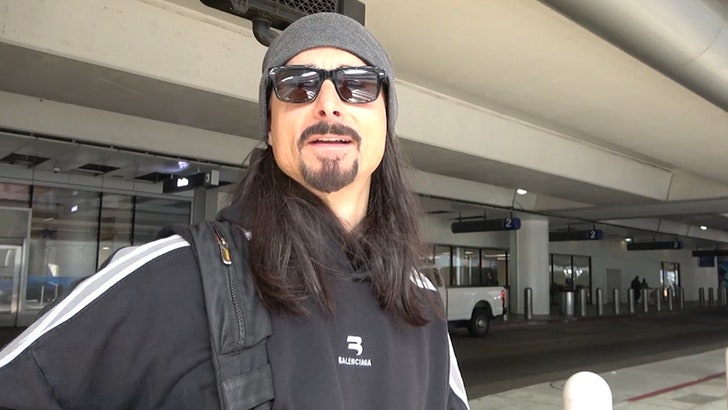 c2a4240cb8db4adb80e16188a8f96797_md 120524_kevin_richardson_kal