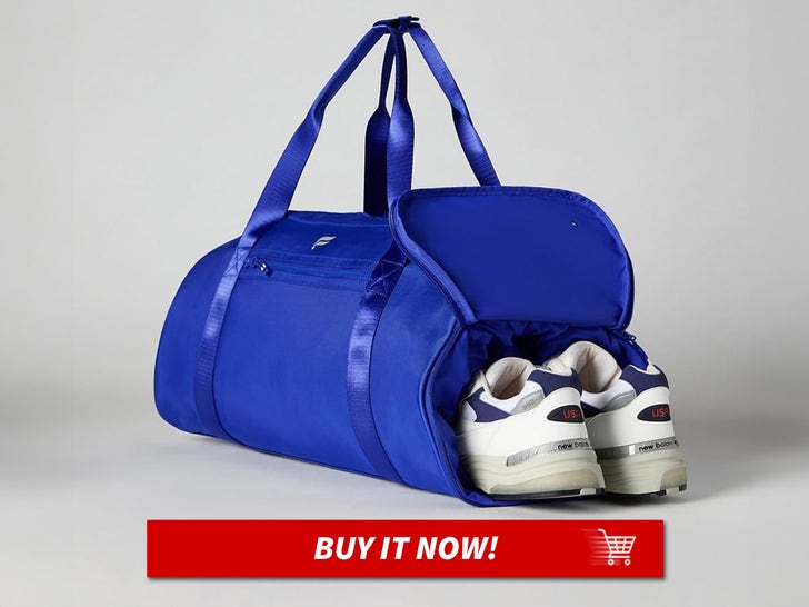 c33e5da1a0494b0ea6145f98bd646b1f_md Fabletics-The-Gym-Bag-MAIN