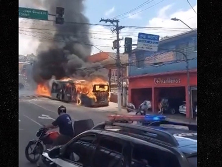 c4b2ed46d5404c9c9ca0e31a79805477_md 112624_burning_bus_brazil-sg2