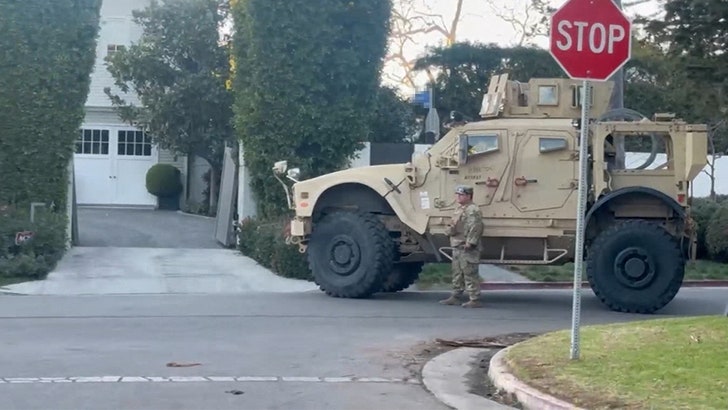 c558413aa7c04df3bef127d19c2dcf78_md 011725_ben_affleck_house_kal_v2